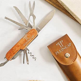 Couteau suisse personnalisé Pleincap, symbole de la coordination d'évènements