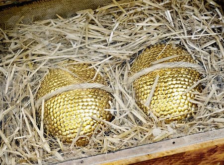 Boules dorées de pétanque géante, animation pour communes